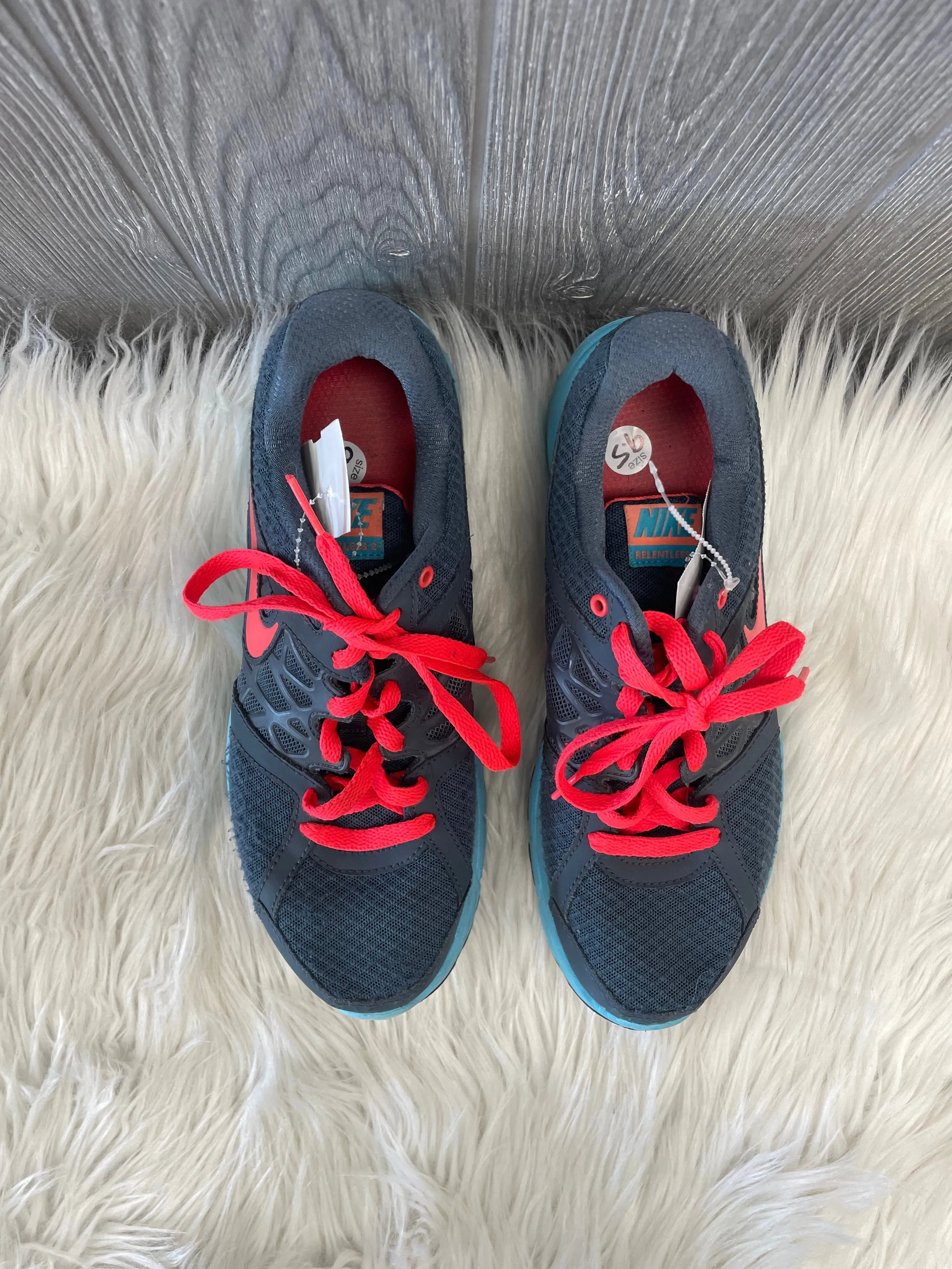 Grey & Pink Shoes Athletic Nike, Size 9.5 nike