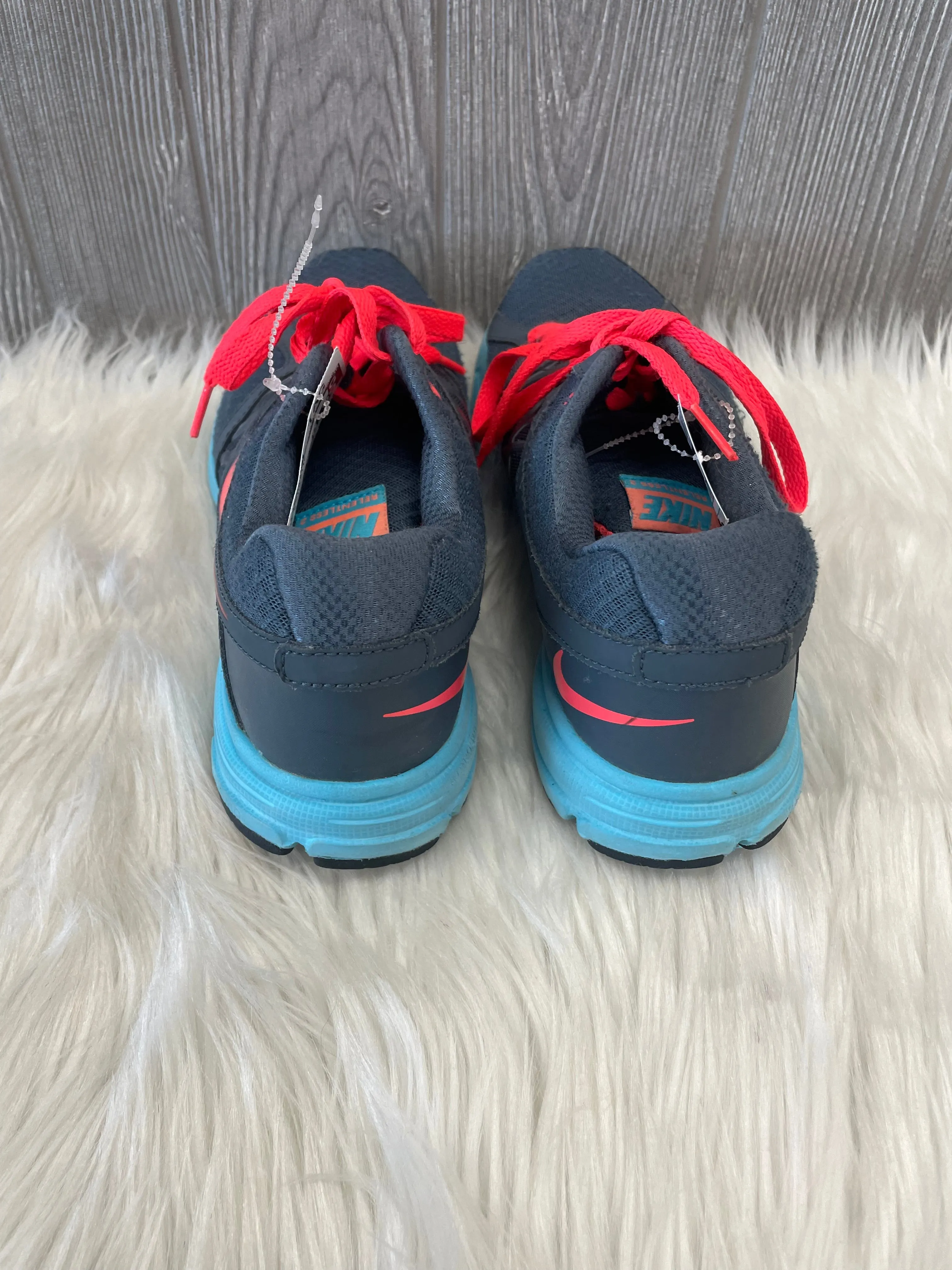 Grey & Pink Shoes Athletic Nike, Size 9.5 nike