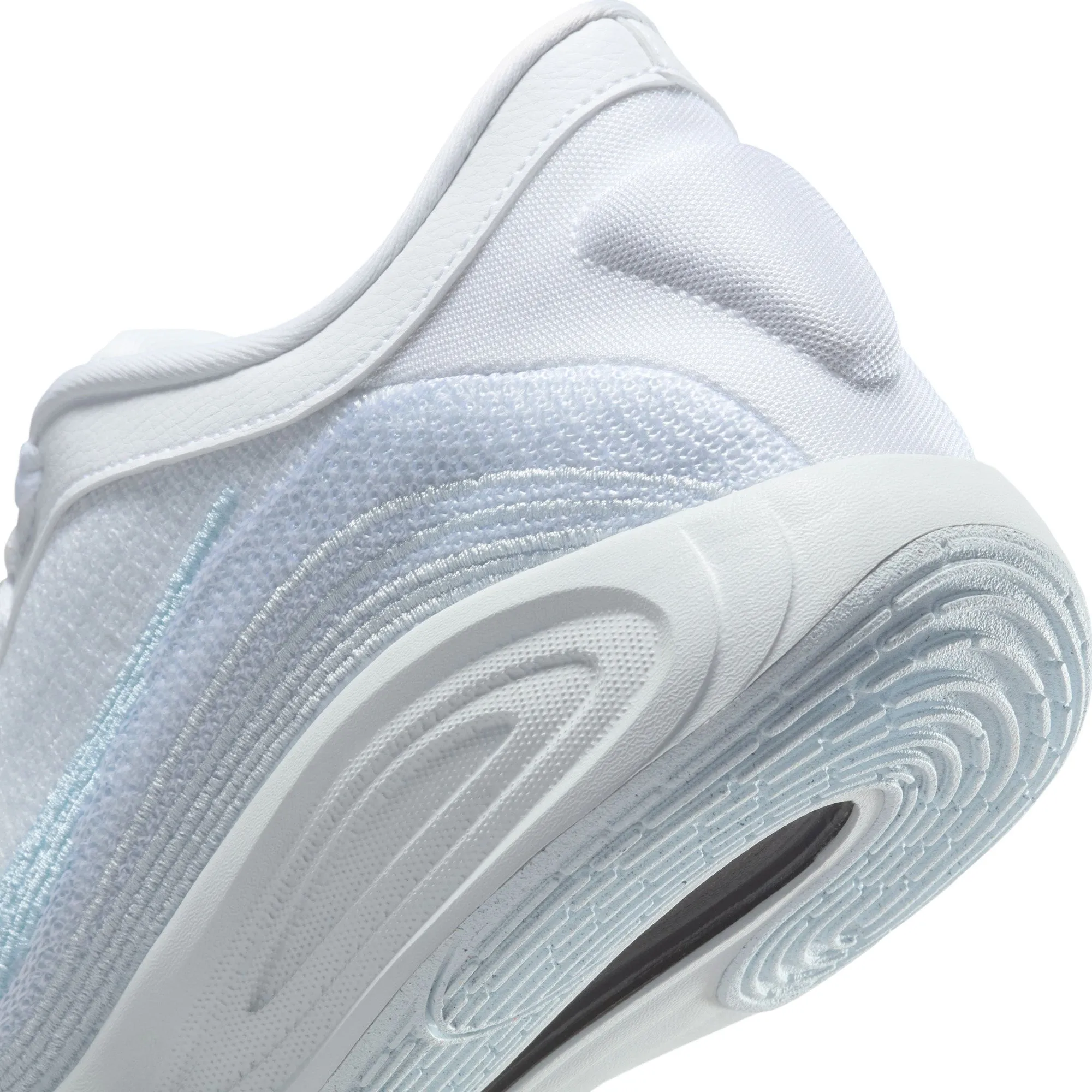 G.T. Hustle Academy Men's Basketball Shoes