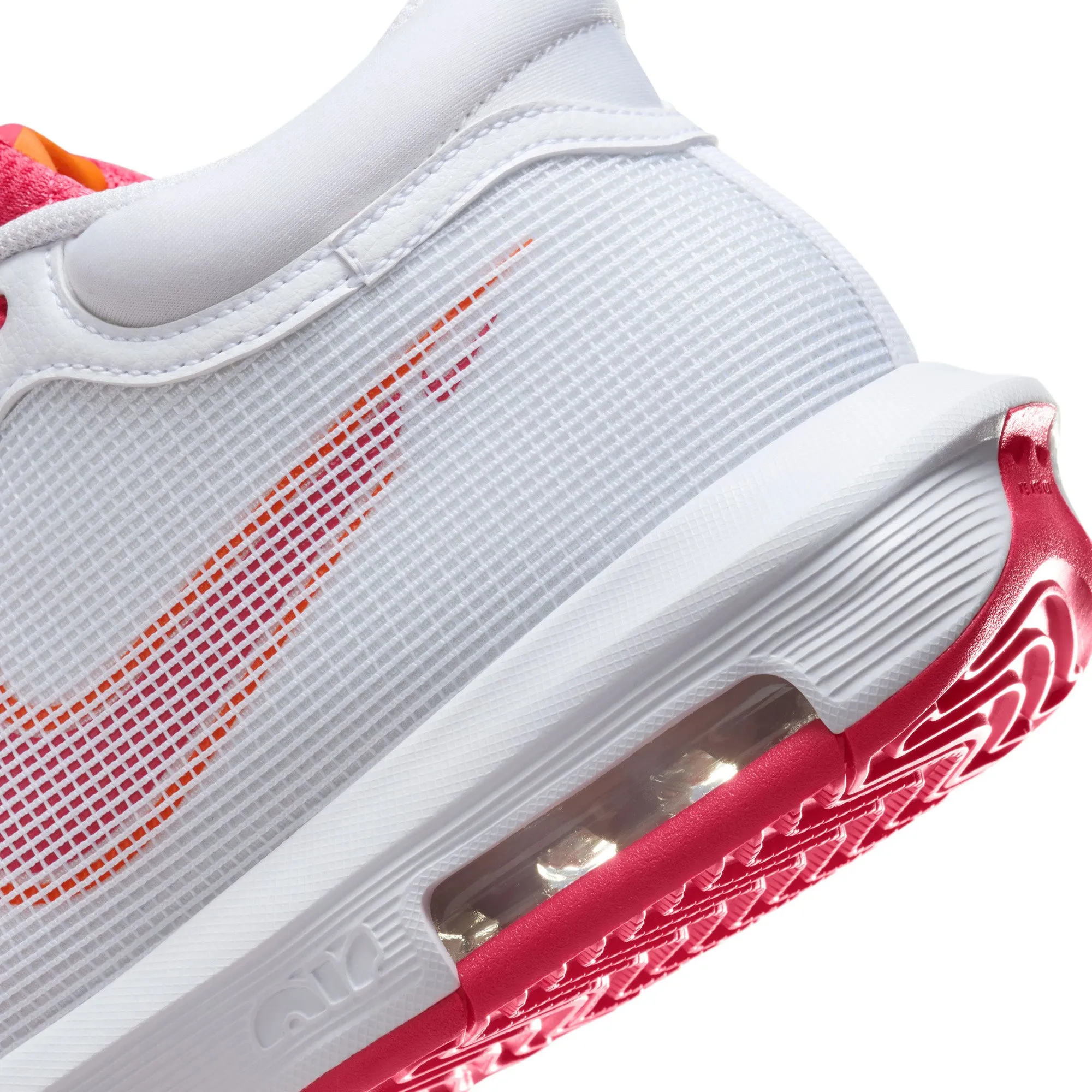 LeBron Witness 8 Men's Basketball Shoes