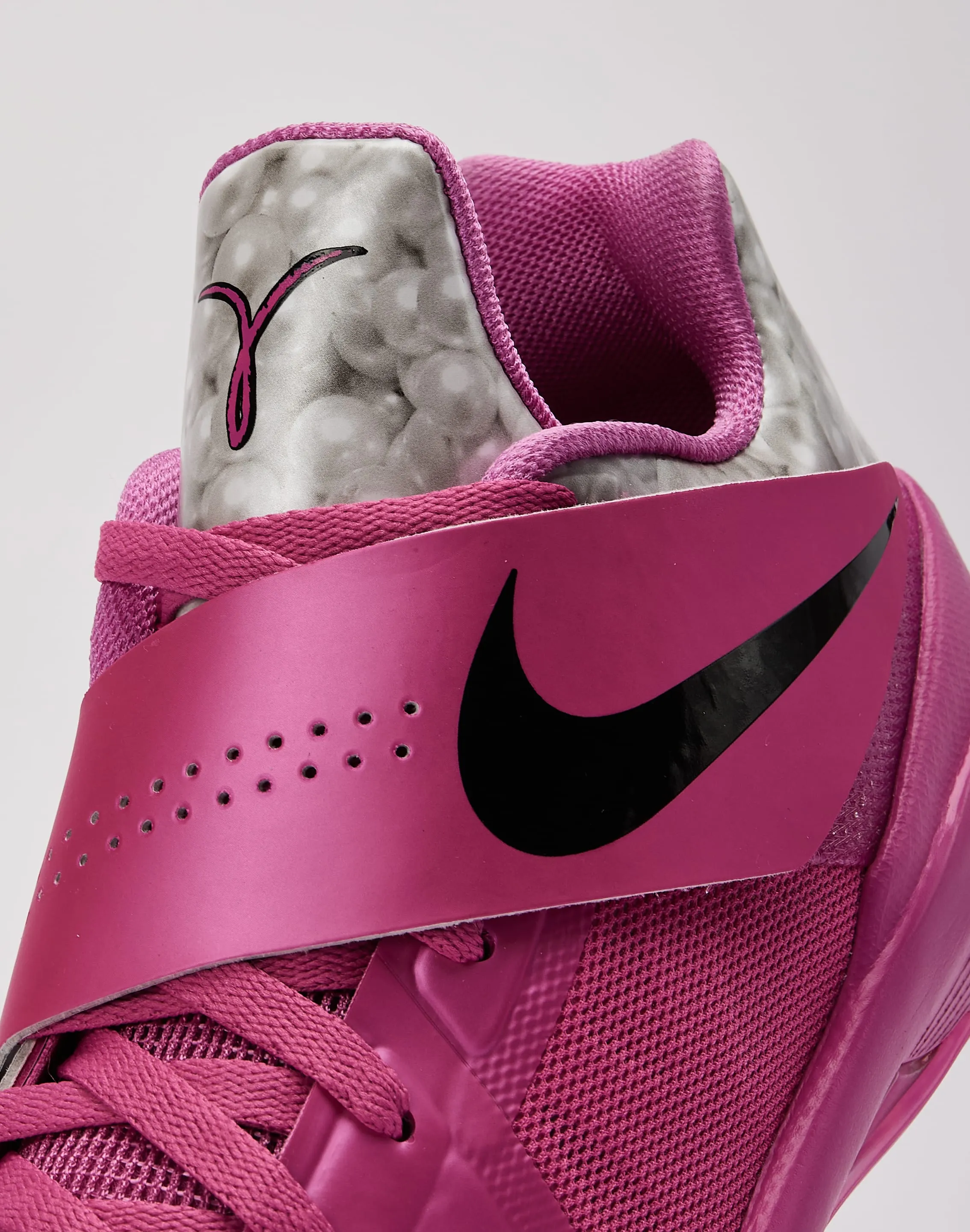 Nike KD 4 'Aunt Pearl'