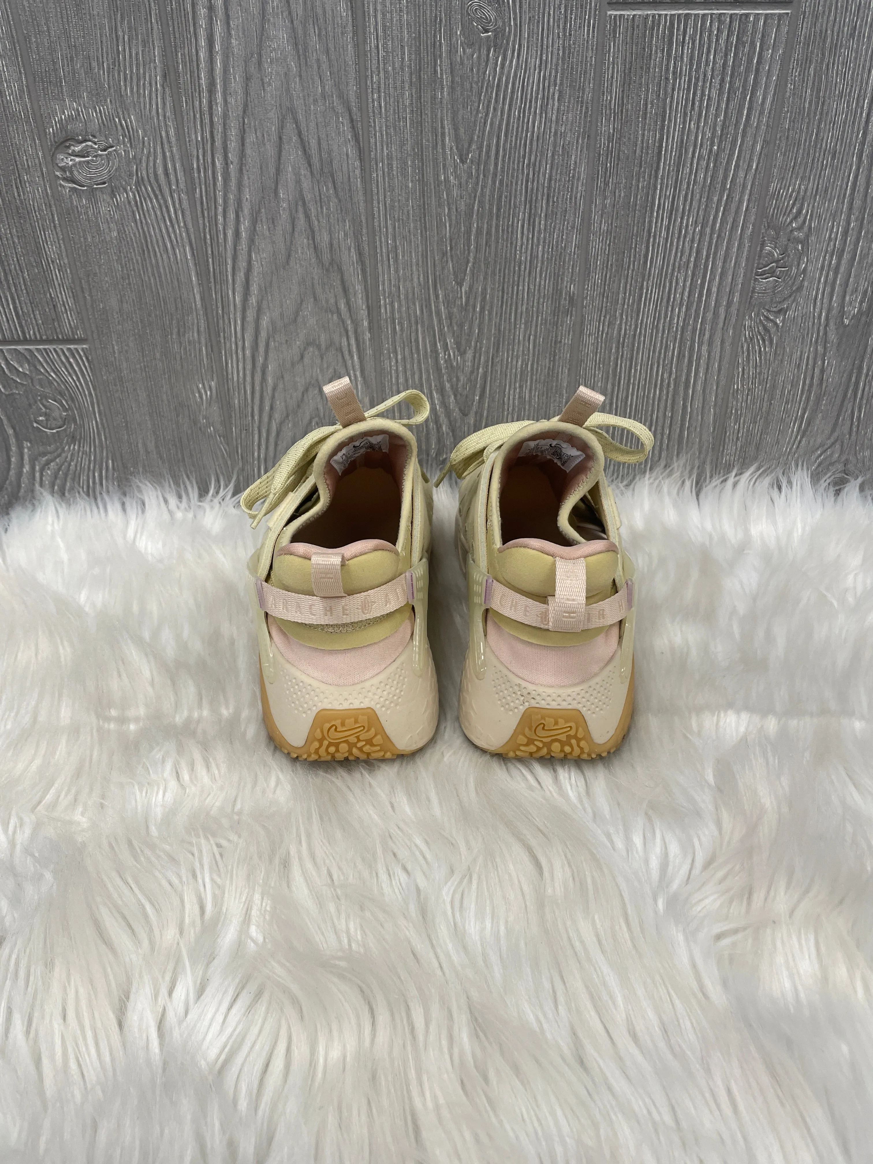 Shoes Athletic By Nike In Beige, Size: 7.5 nike