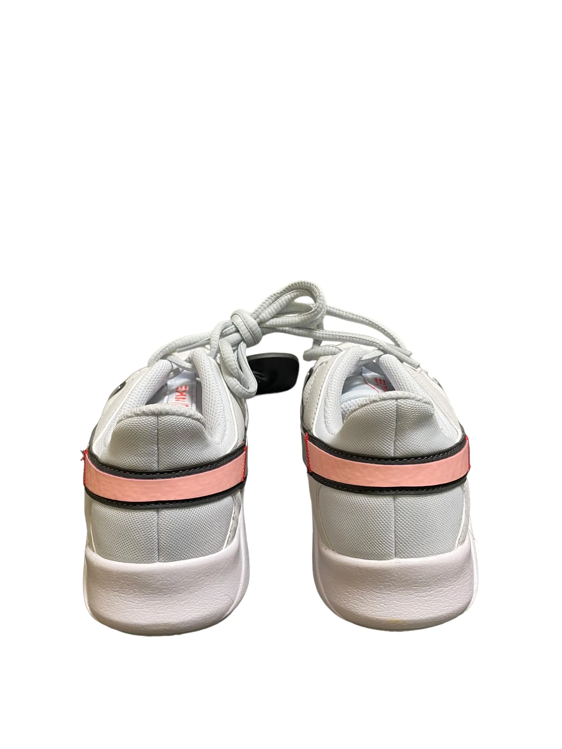 Shoes Athletic By Nike In White, Size: 6 nike