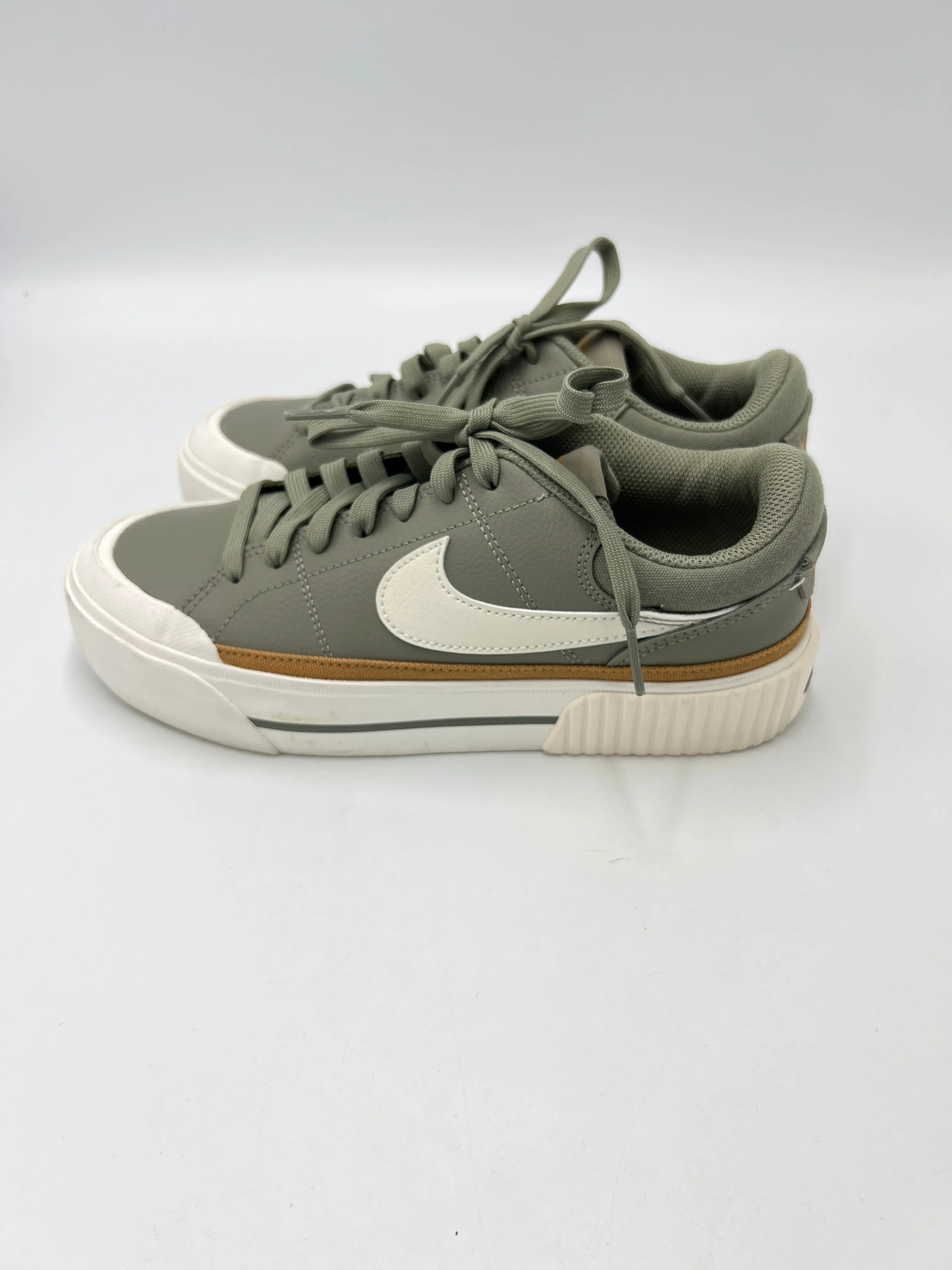 Shoes Athletic By Nike  Size: 7 nike