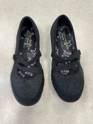 Shoes Athletic By Skechers  Size: 6.5 skechers