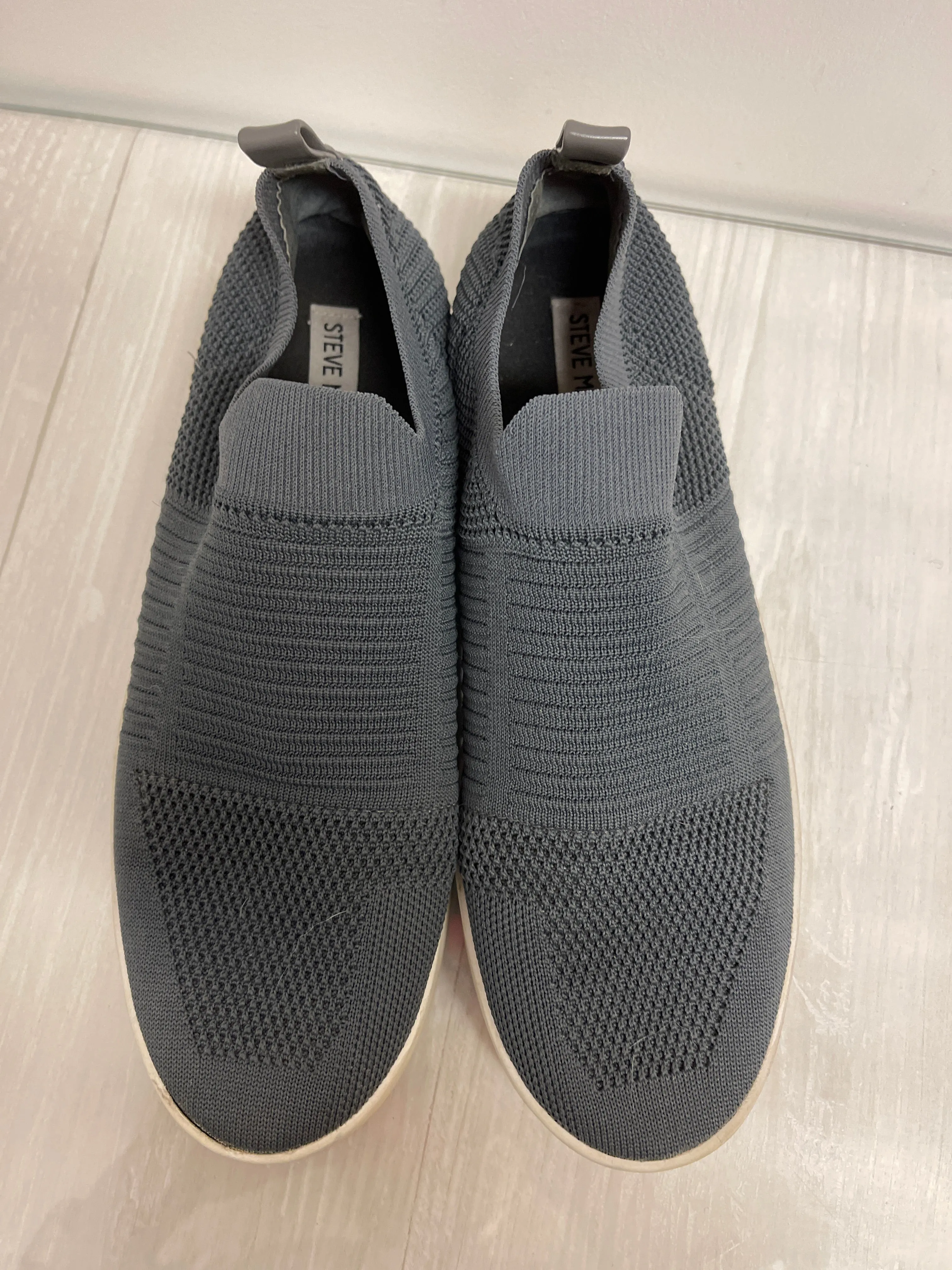 Shoes Flats By Steve Madden In Grey, Size: 10 steve madden