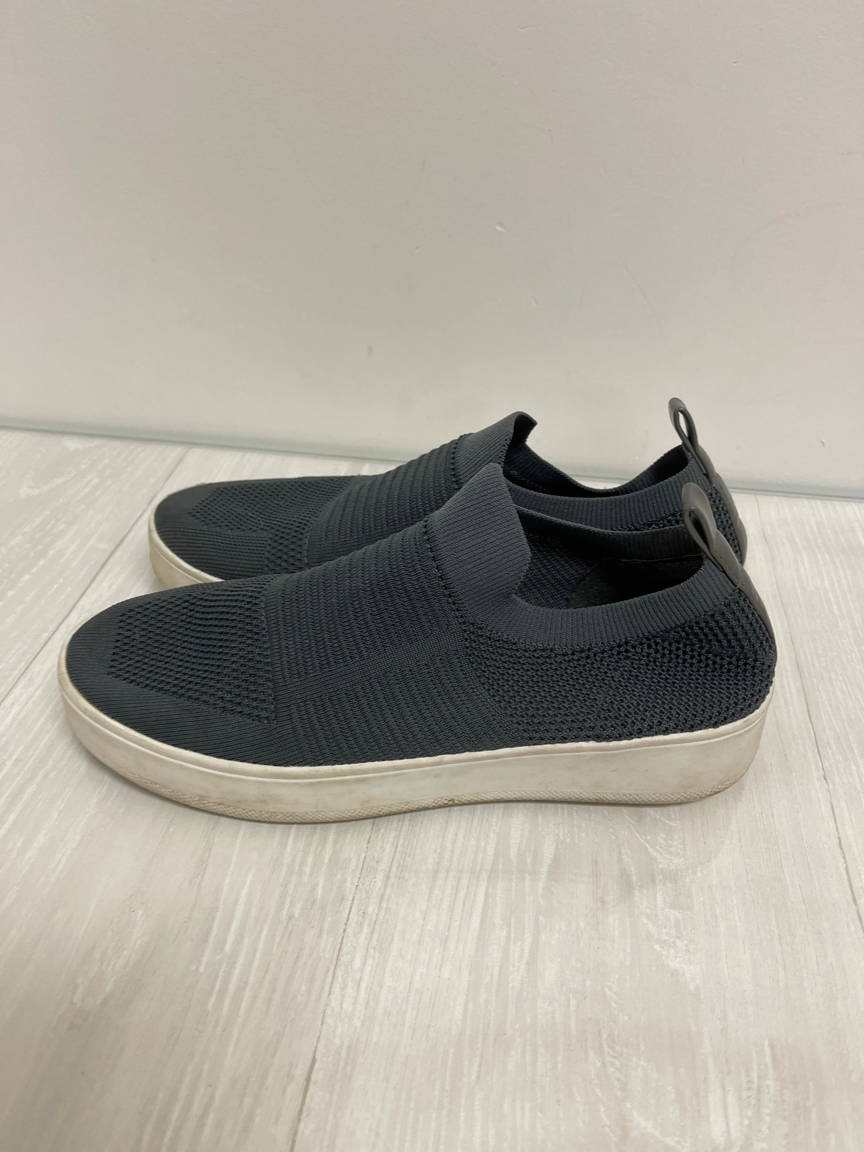 Shoes Flats By Steve Madden In Grey, Size: 10 steve madden