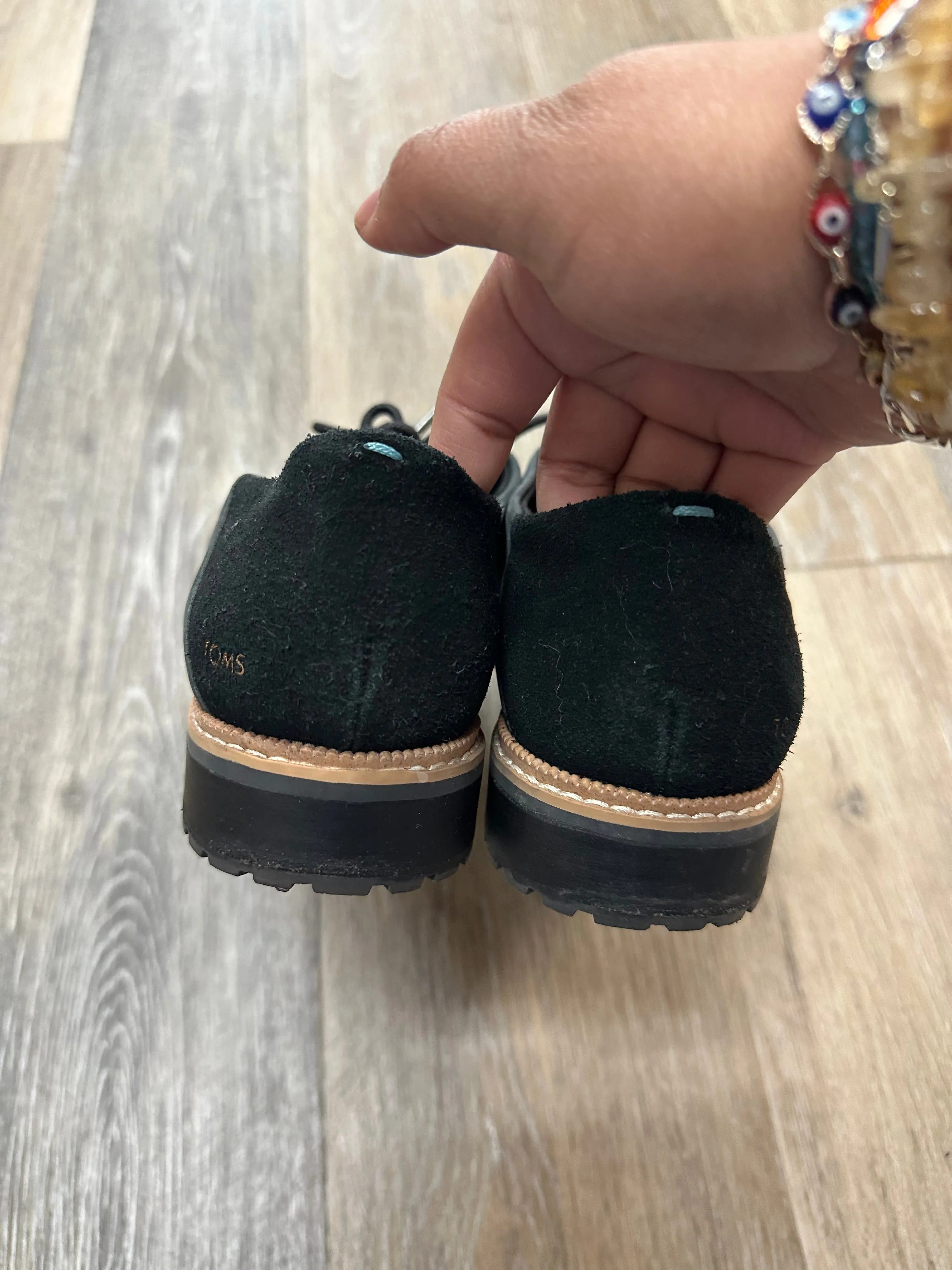 Shoes Flats By Toms  Size: 7.5 toms