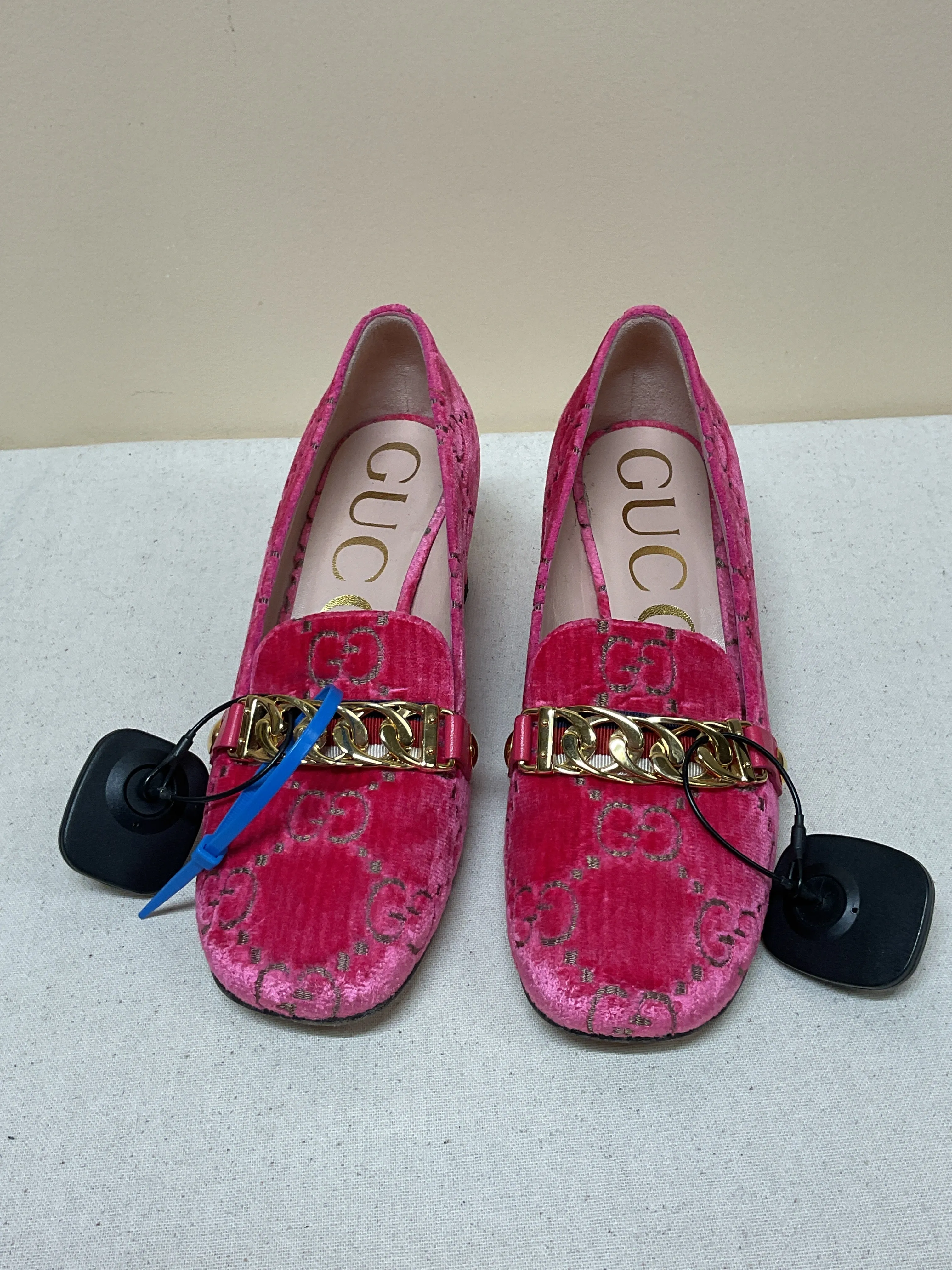 Shoes Luxury Designer By Gucci In Pink, Size:6