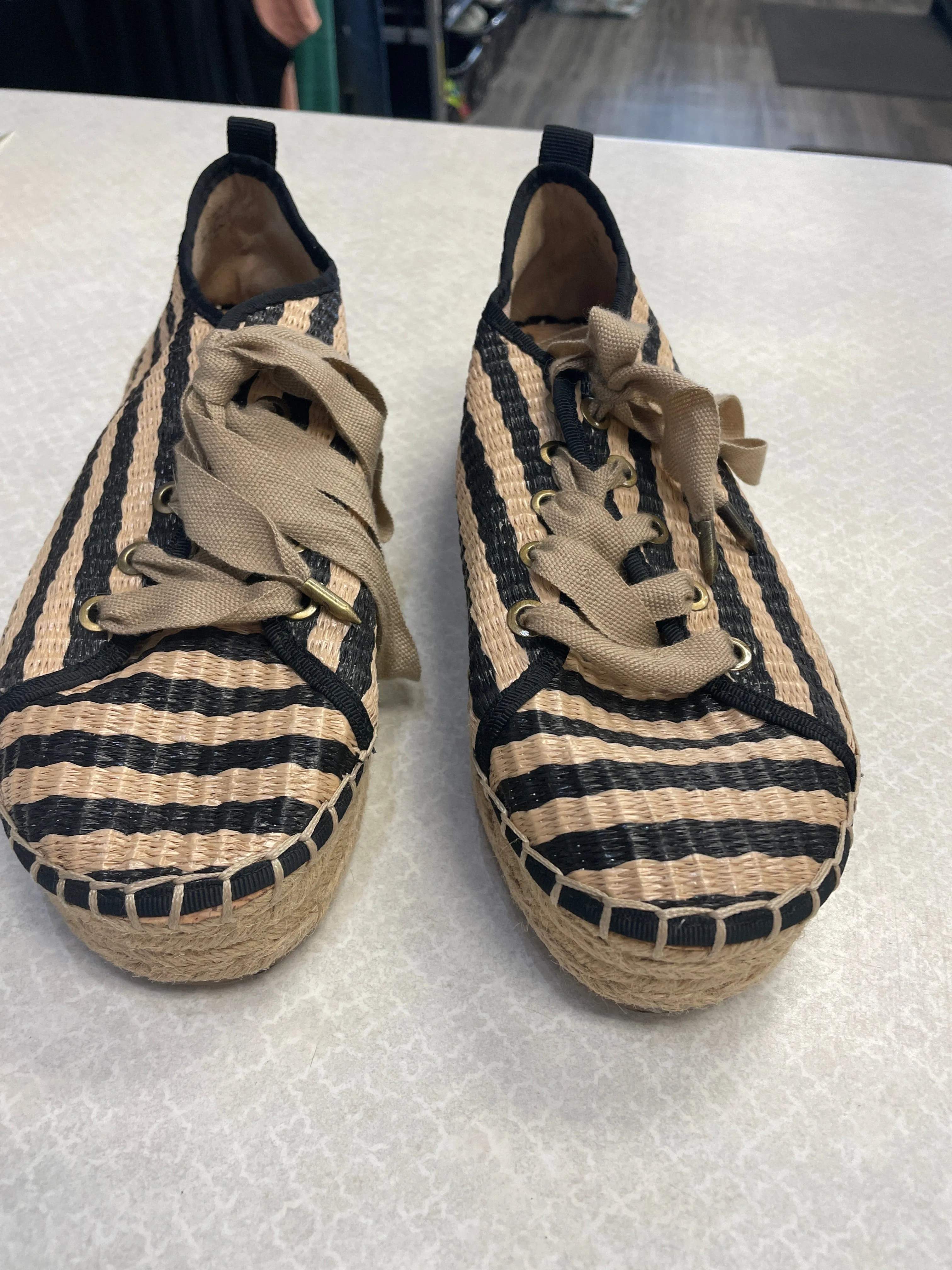 Shoes Sneakers By Sam Edelman In Black & Tan, Size: 8 sam edelman